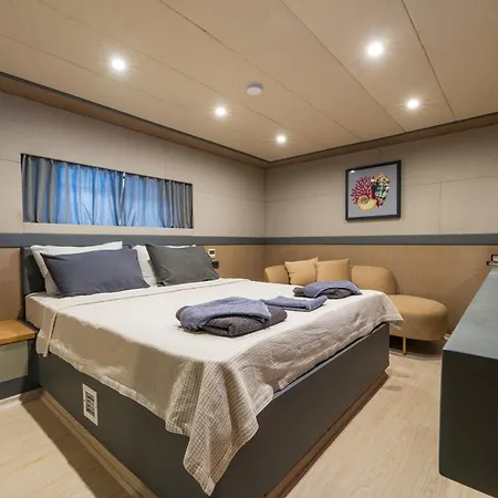Explorer Yacht Hotel na wodzie Fethiye