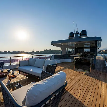 보트호텔 Explorer Yacht 페티예