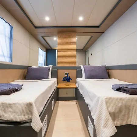 Explorer Yacht 费特希耶